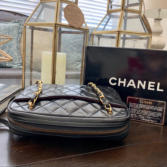 ❤️SOLD- Chanel Quilted Mini Matelasse CC Lambskin - Picture 6 of 12
